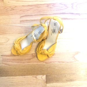 HOT Mustard yellow sandals w/ankle strap